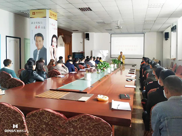 豪雅铝业（集团）余董事长到访鼎萨木业