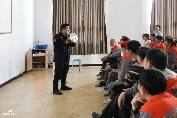 鼎萨木业举行2020冬季消防安全（环保）和职业健康培训和演练11