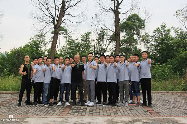 重庆鼎萨木业：顺利到达终点站