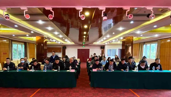 重庆鼎萨木门：鼎萨团队