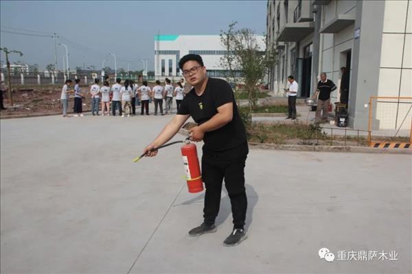 安全无小事|鼎萨木业开展消防应急演练3